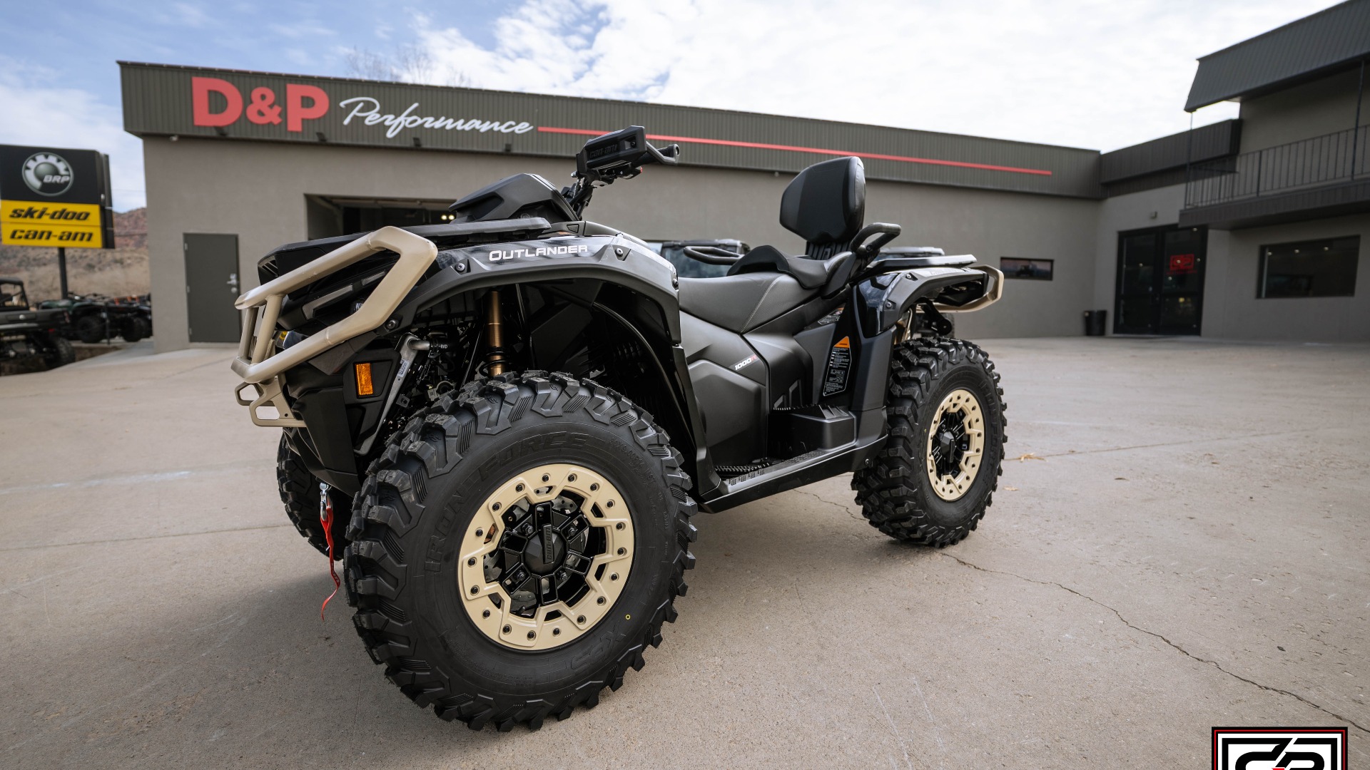 2026 CAN AM ATV OUTL MAX BAC 1000R BK 26 Backcountry 1000R