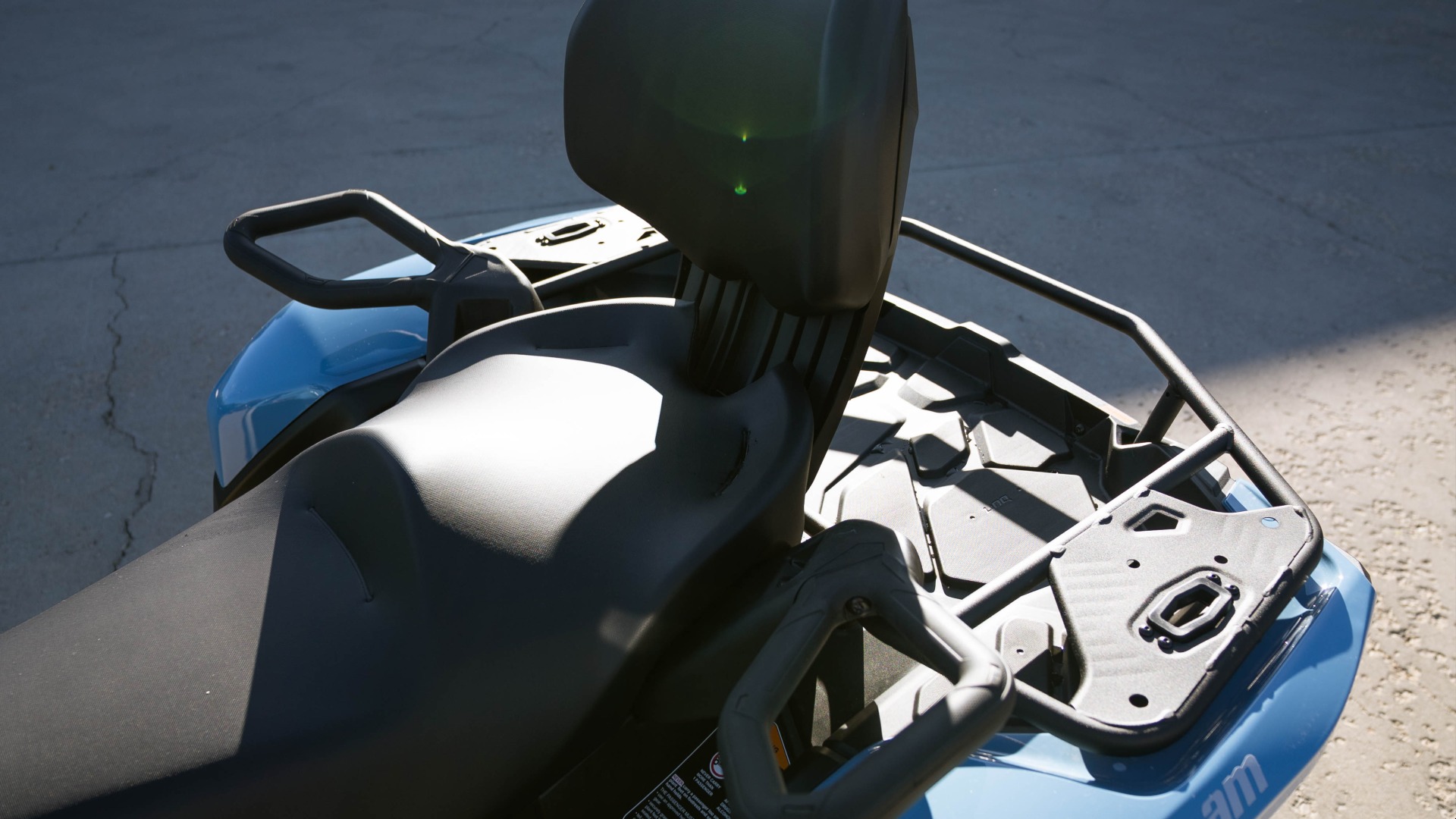 2026 CAN AM ATV OUTL MAX XT 700 BE 26 - Image 9