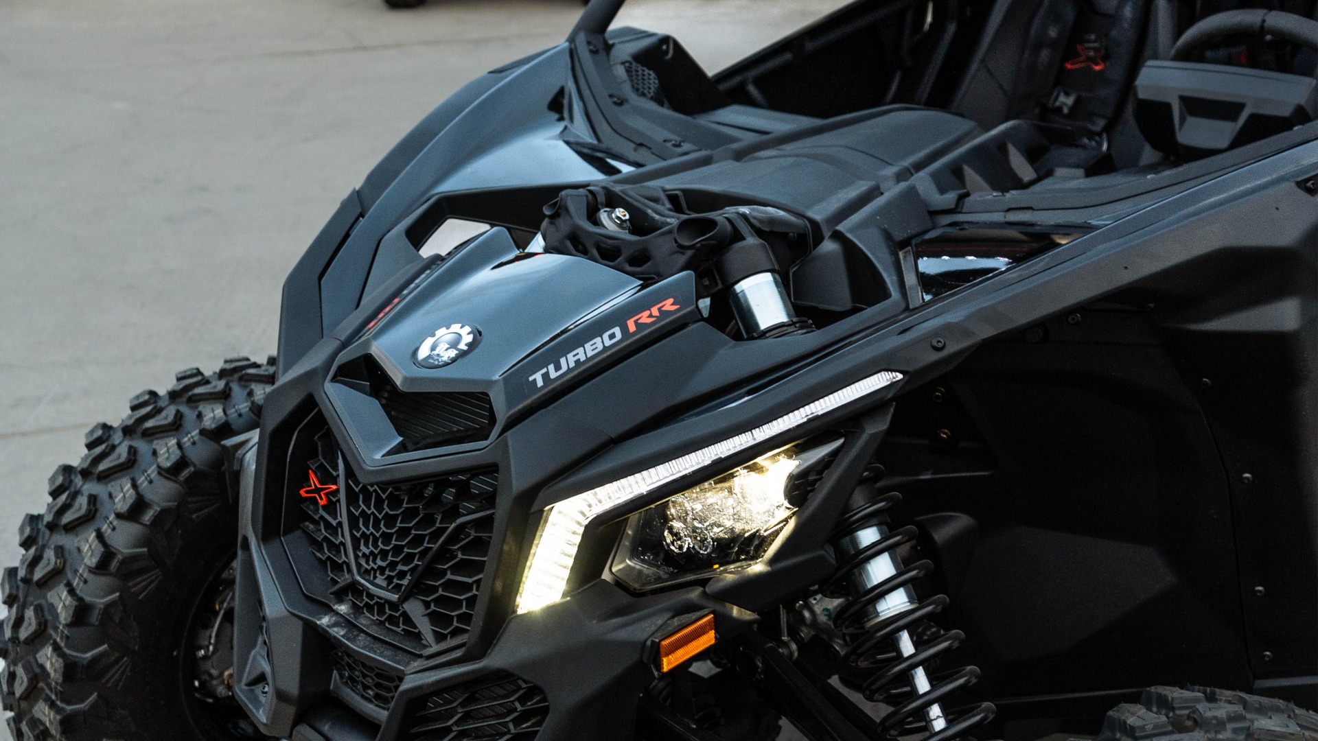 2025 CAN AM X3 MAX XRS TURBO RR - Image 10
