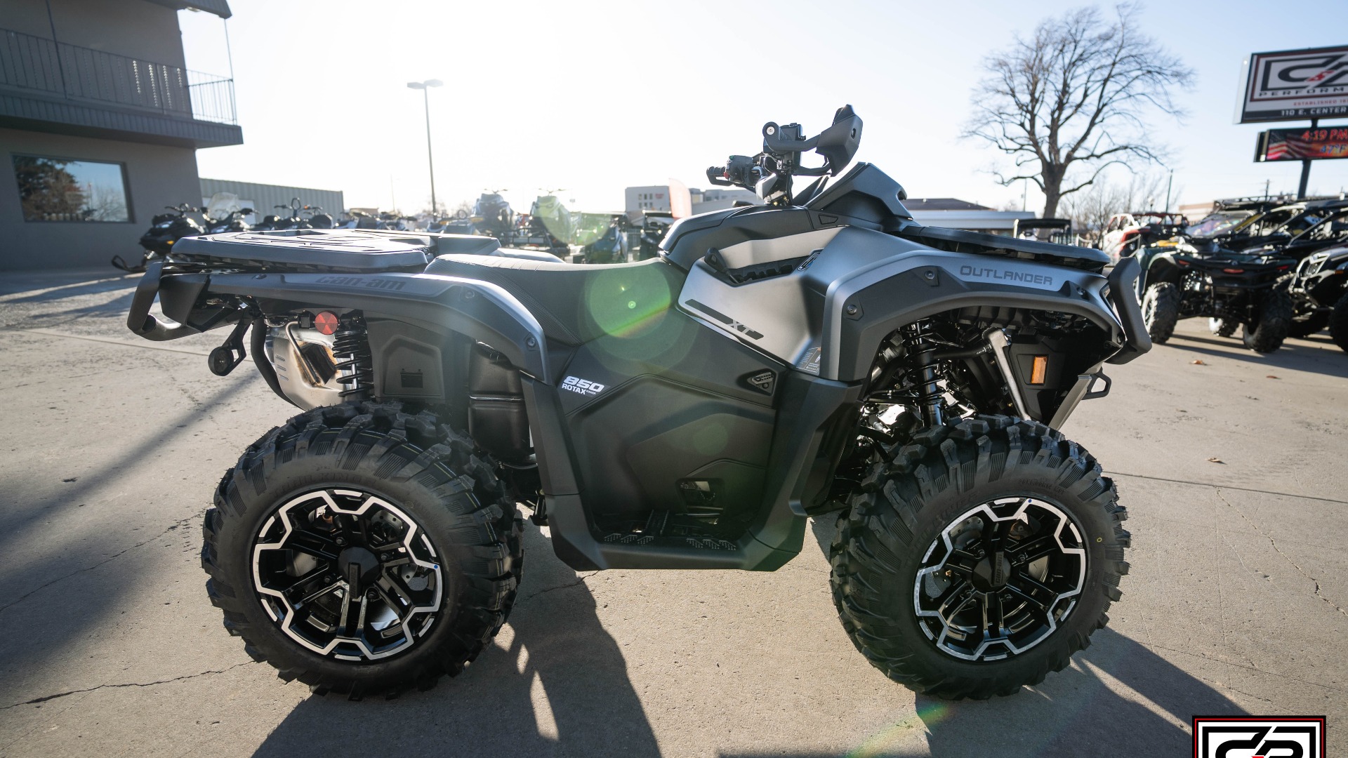 2026 CAN AM ATV OUTL XT 850 GY 26 - Image 4