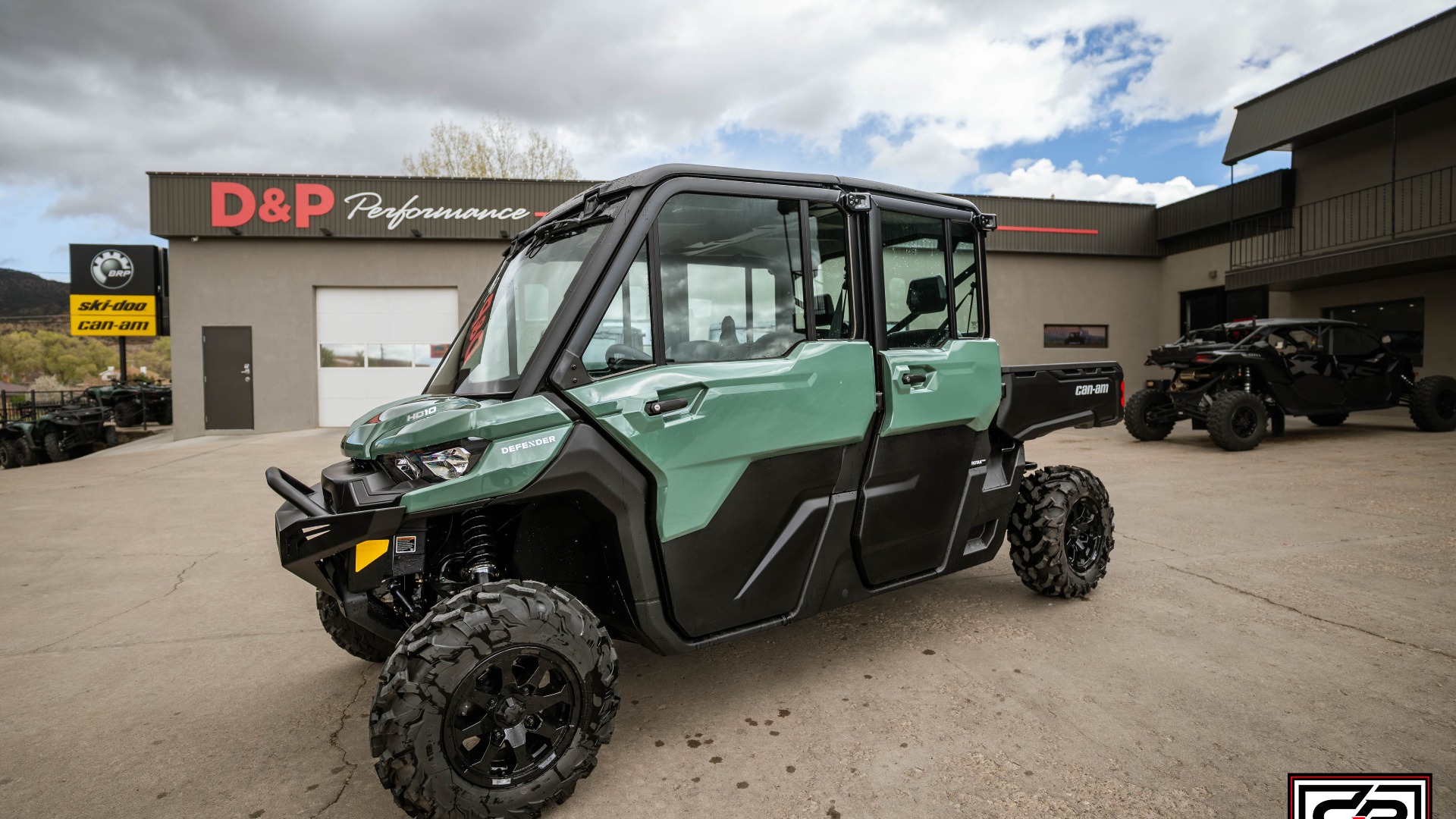 2026 CAN AM SSV DEF MAX DPS CAB 65 HD10 GN