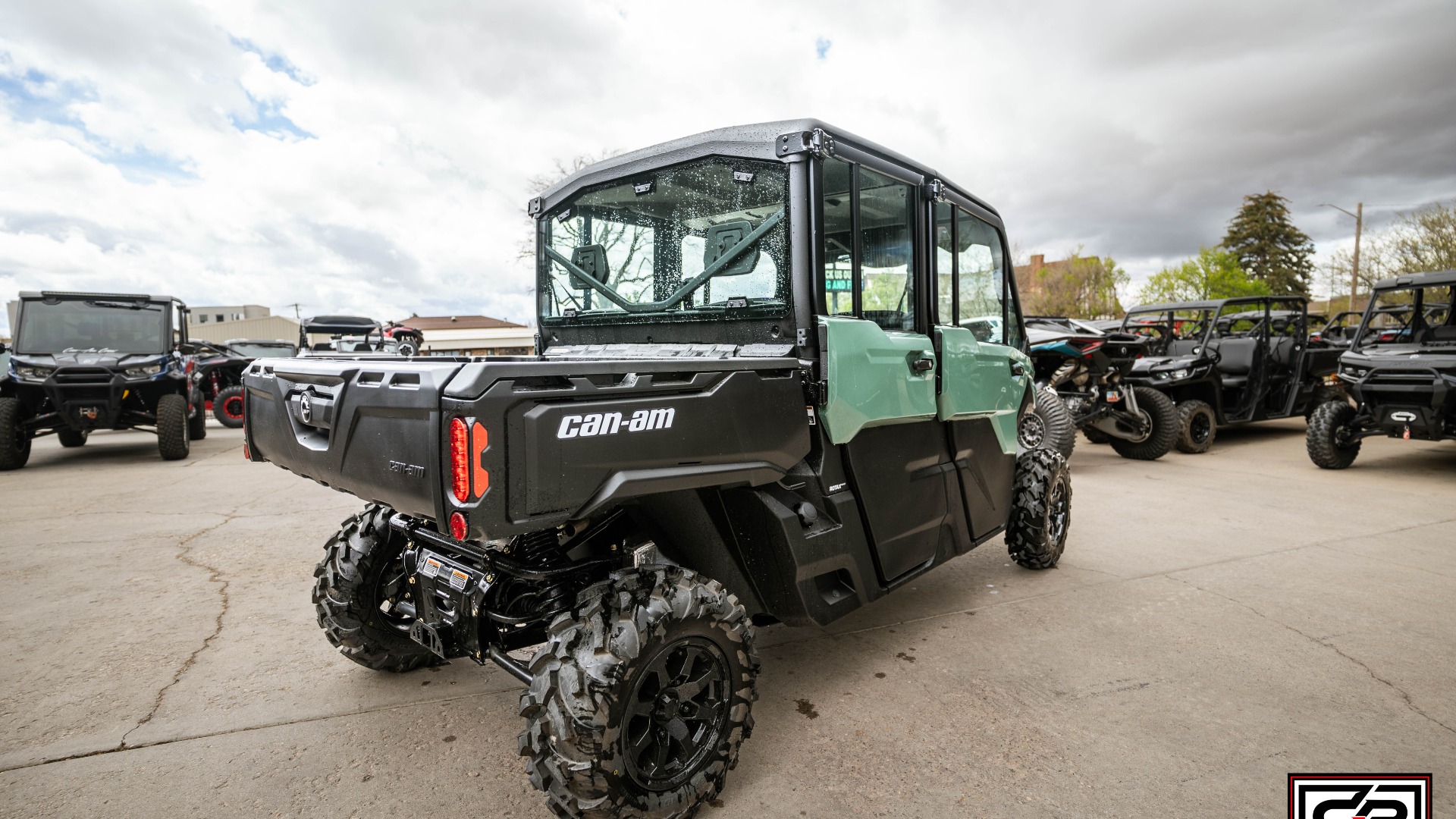 2026 CAN AM SSV DEF MAX DPS CAB 65 HD10 GN - Image 7