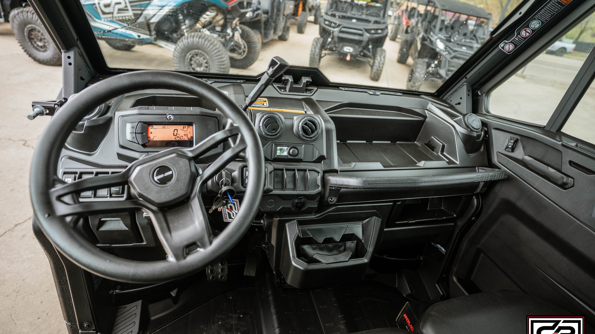 2026 CAN AM SSV DEF MAX DPS CAB 65 HD10 GN - Image 12