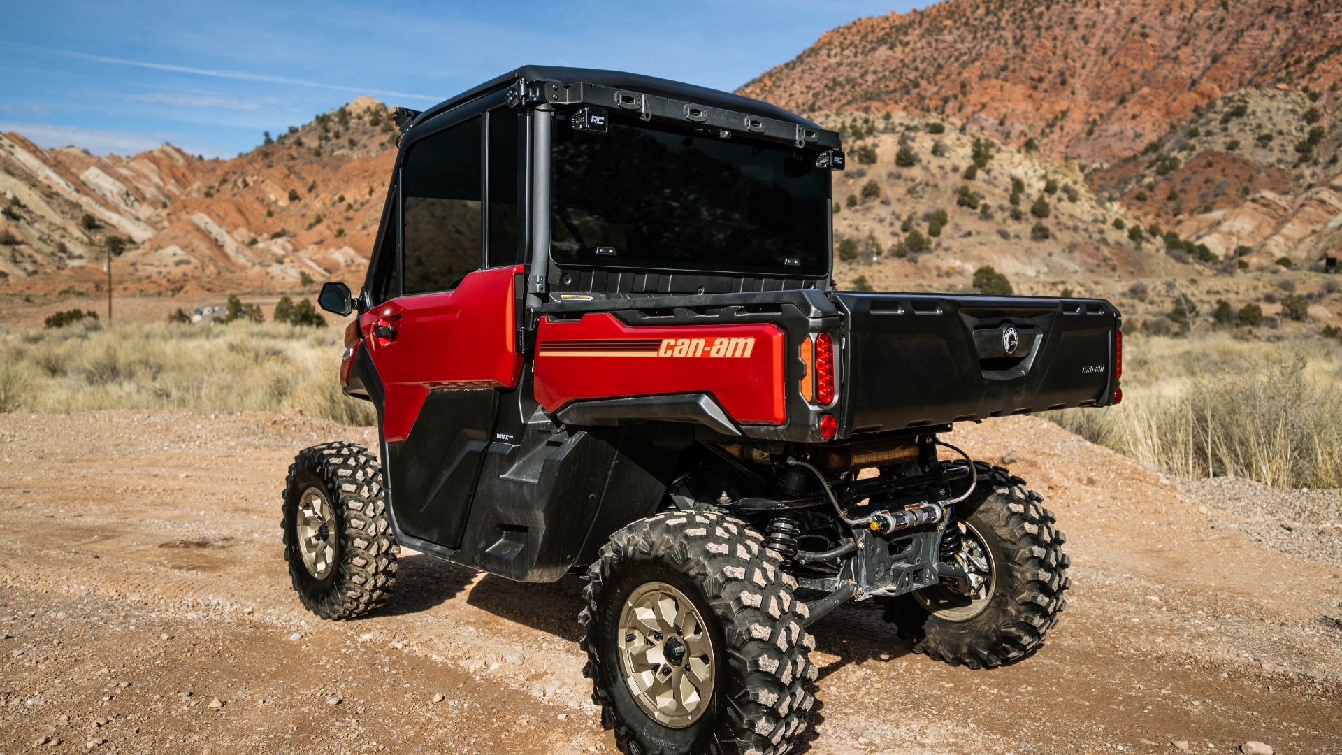 2024 CAN AM SSV DEF LTD 65 HD10 RD 24 Limited HD10 - Image 4