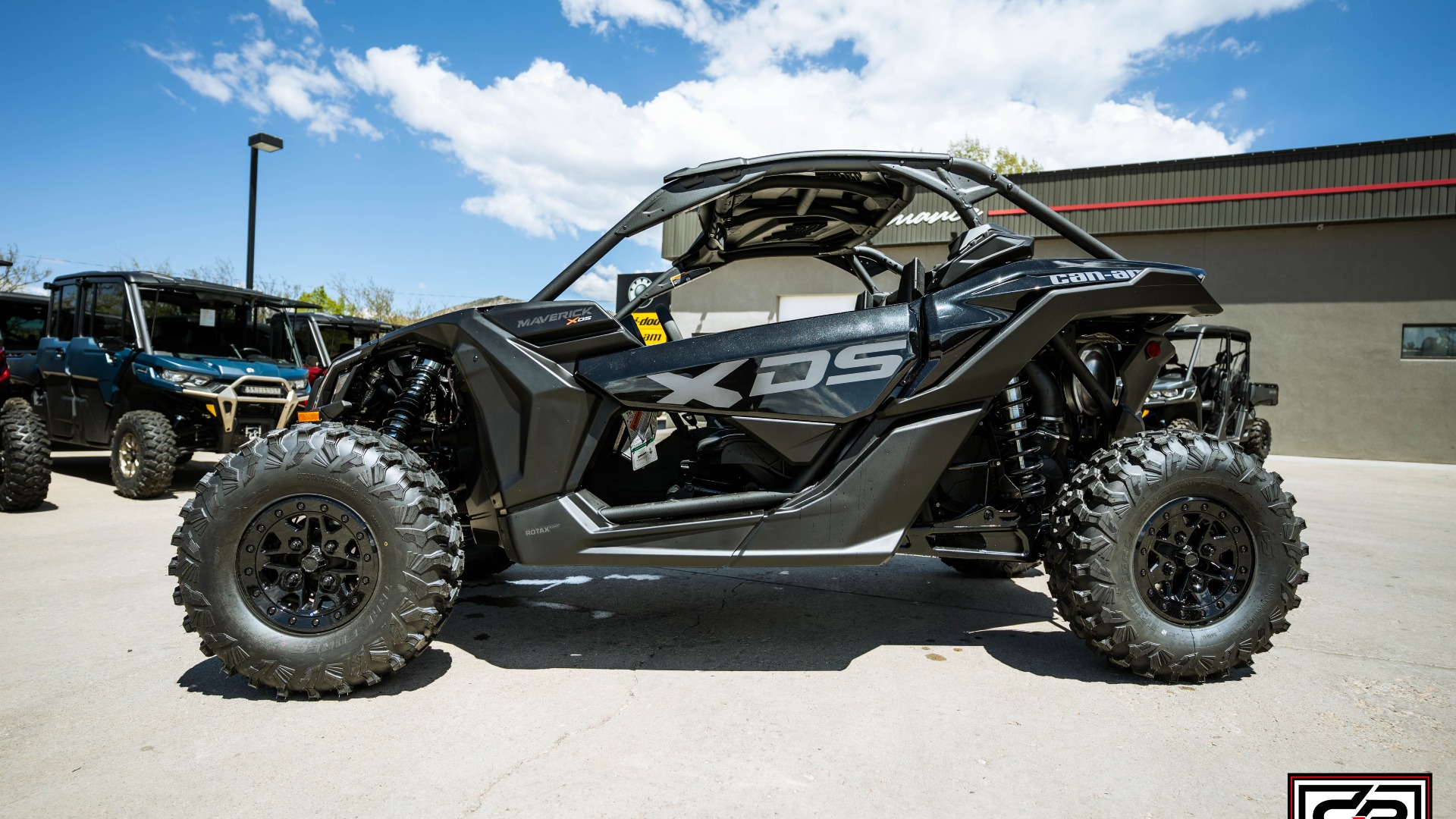 2025 CAN AM X3 XDS TURBO RR SMART SHOCK - Image 3