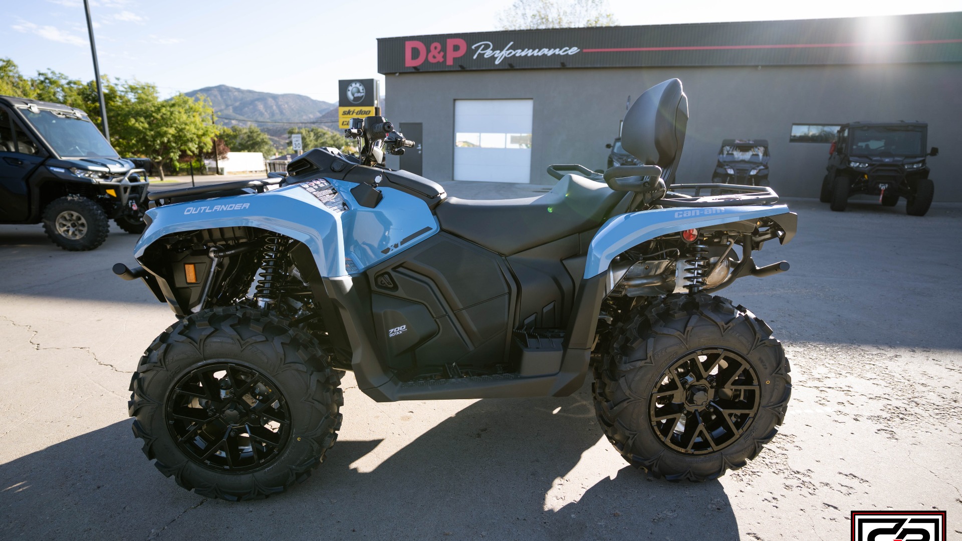 2026 CAN AM ATV OUTL MAX XT 700 BE 26 - Image 1