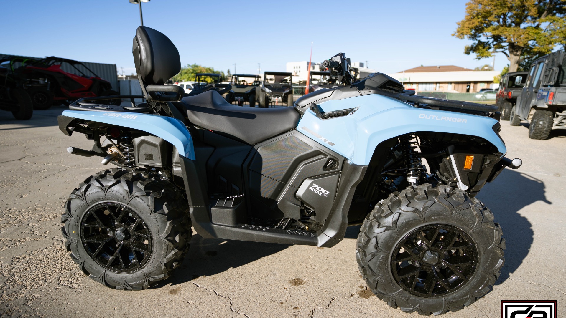 2026 CAN AM ATV OUTL MAX XT 700 BE 26 - Image 8
