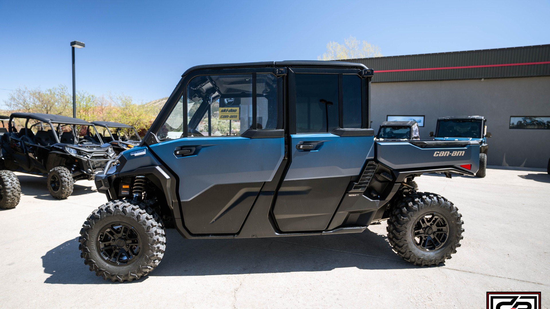 2026 CAN AM SSV DEF MAX LTD 65 HD11 BE - Image 1