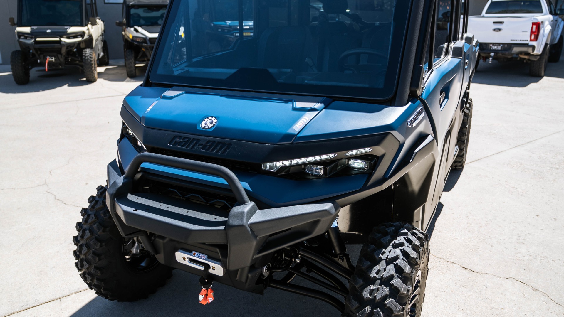 2026 CAN AM SSV DEF MAX LTD 65 HD11 BE - Image 9