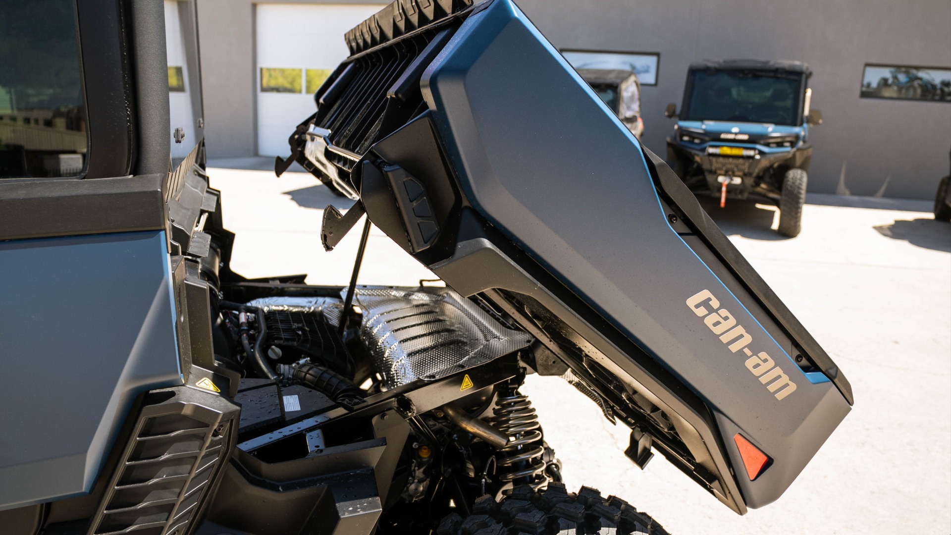 2026 CAN AM SSV DEF MAX LTD 65 HD11 BE - Image 10