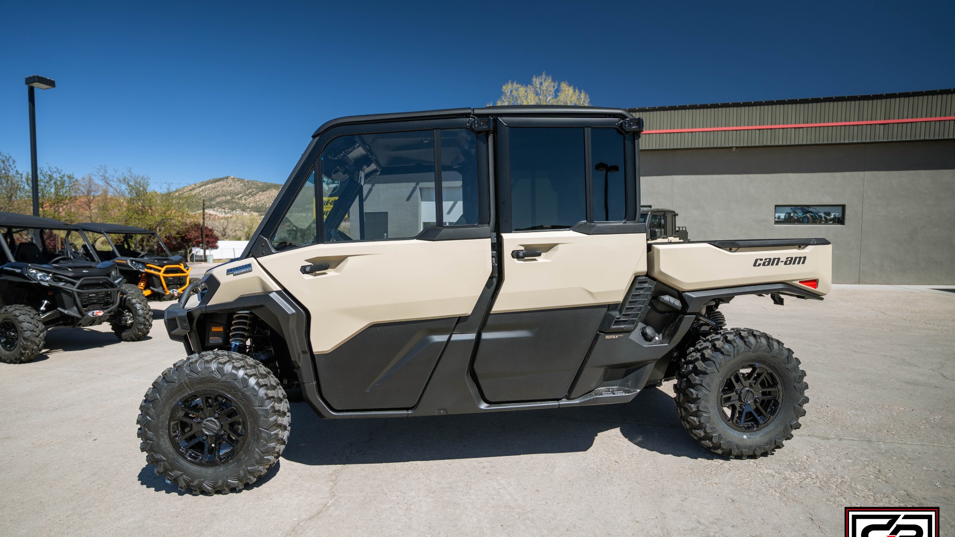 2026 CAN AM SSV DEF MAX LTD 65 HD11 TN - Image 2