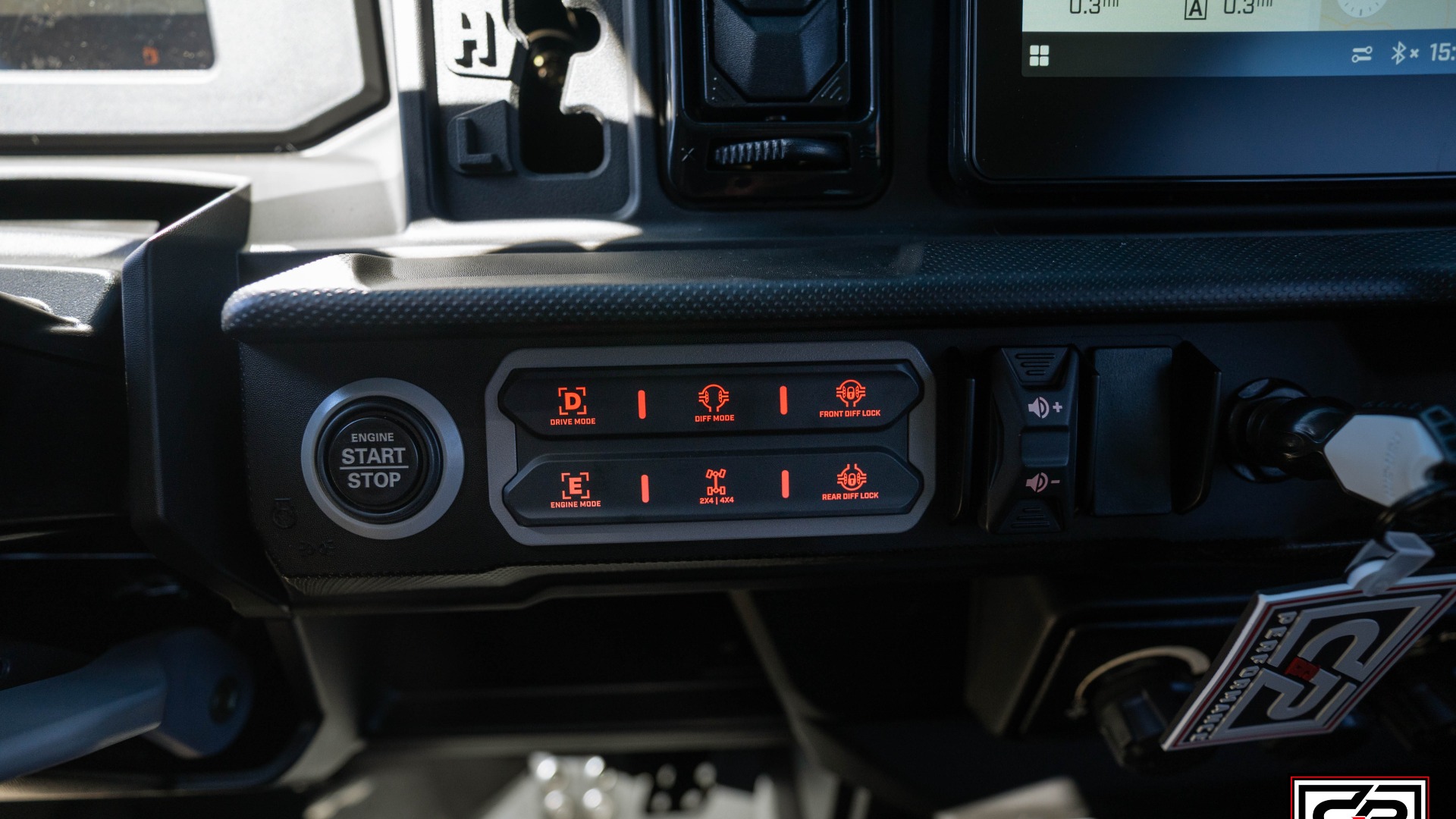 2026 CAN AM SSV DEF MAX LTD 65 HD11 TN - Image 16