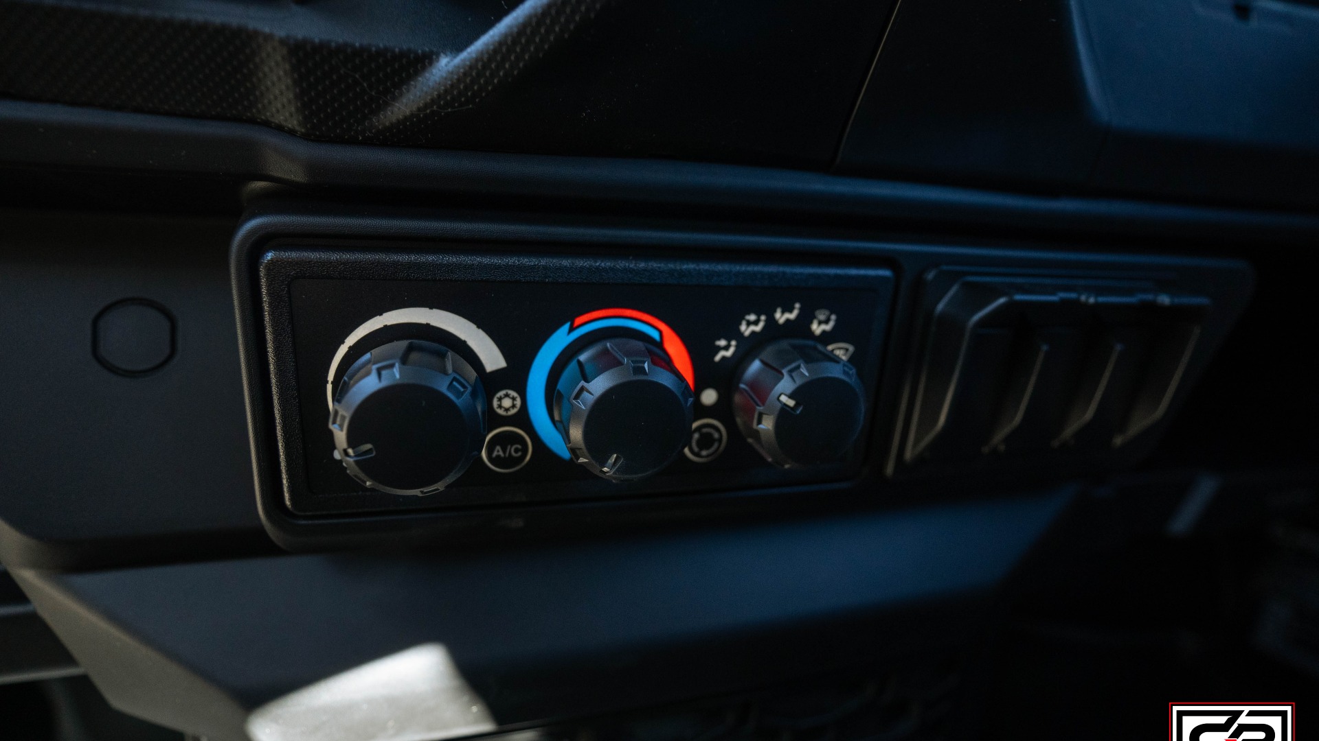 2026 CAN AM SSV DEF MAX LTD 65 HD11 TN - Image 12