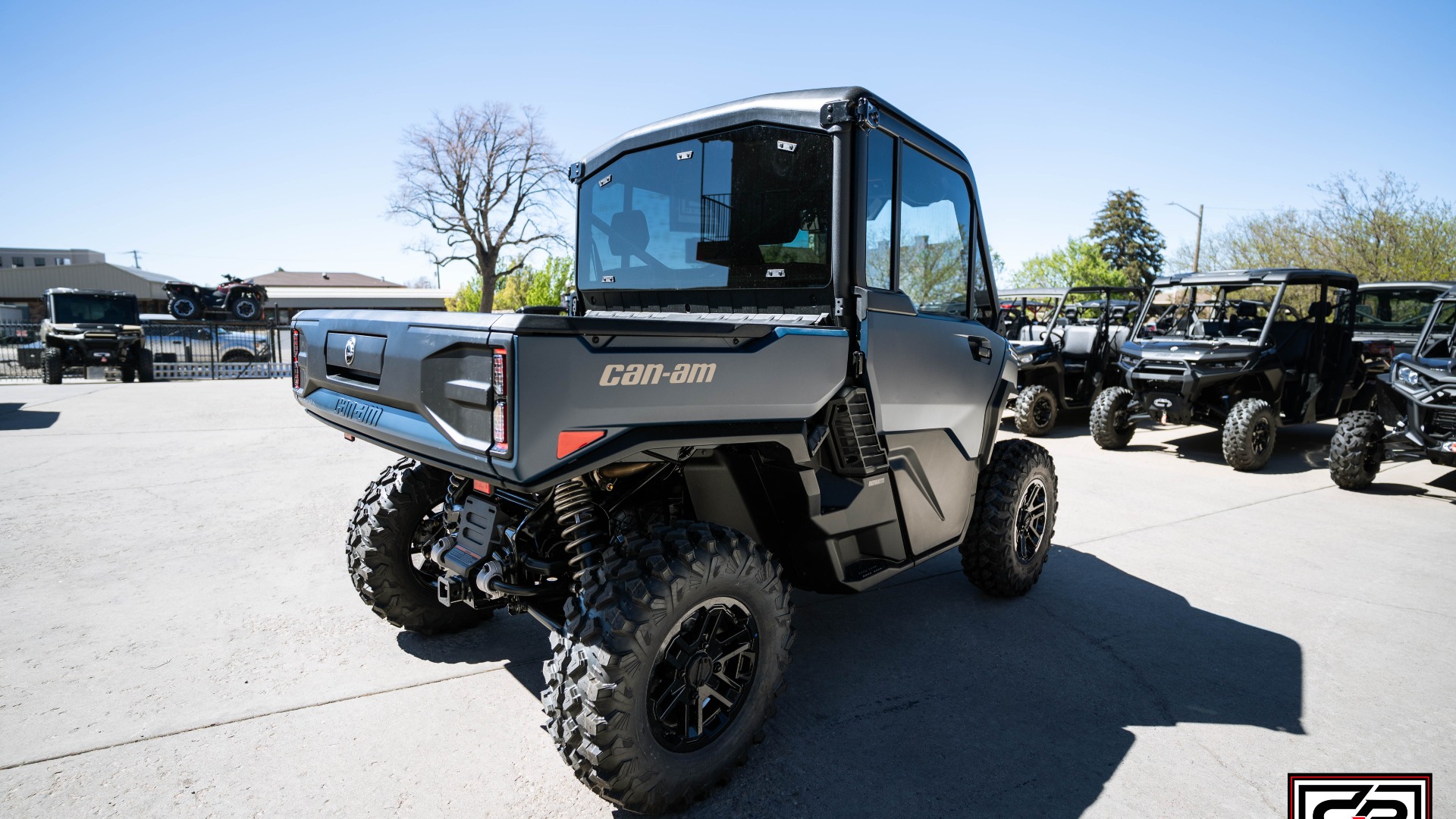 2026 CAN AM SSV DEF LTD 65 HD11 BE - Image 8