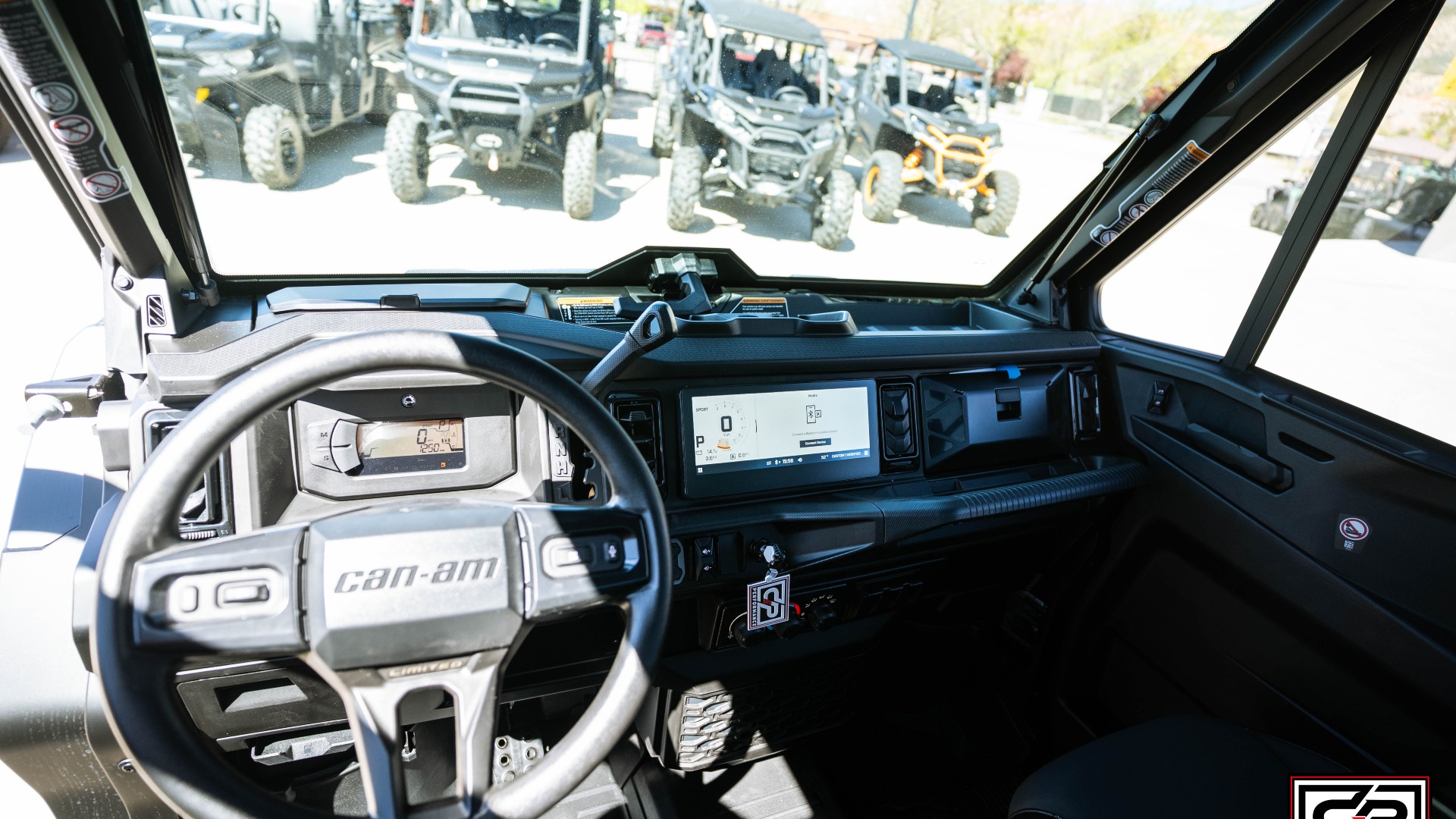 2026 CAN AM SSV DEF LTD 65 HD11 BE - Image 12