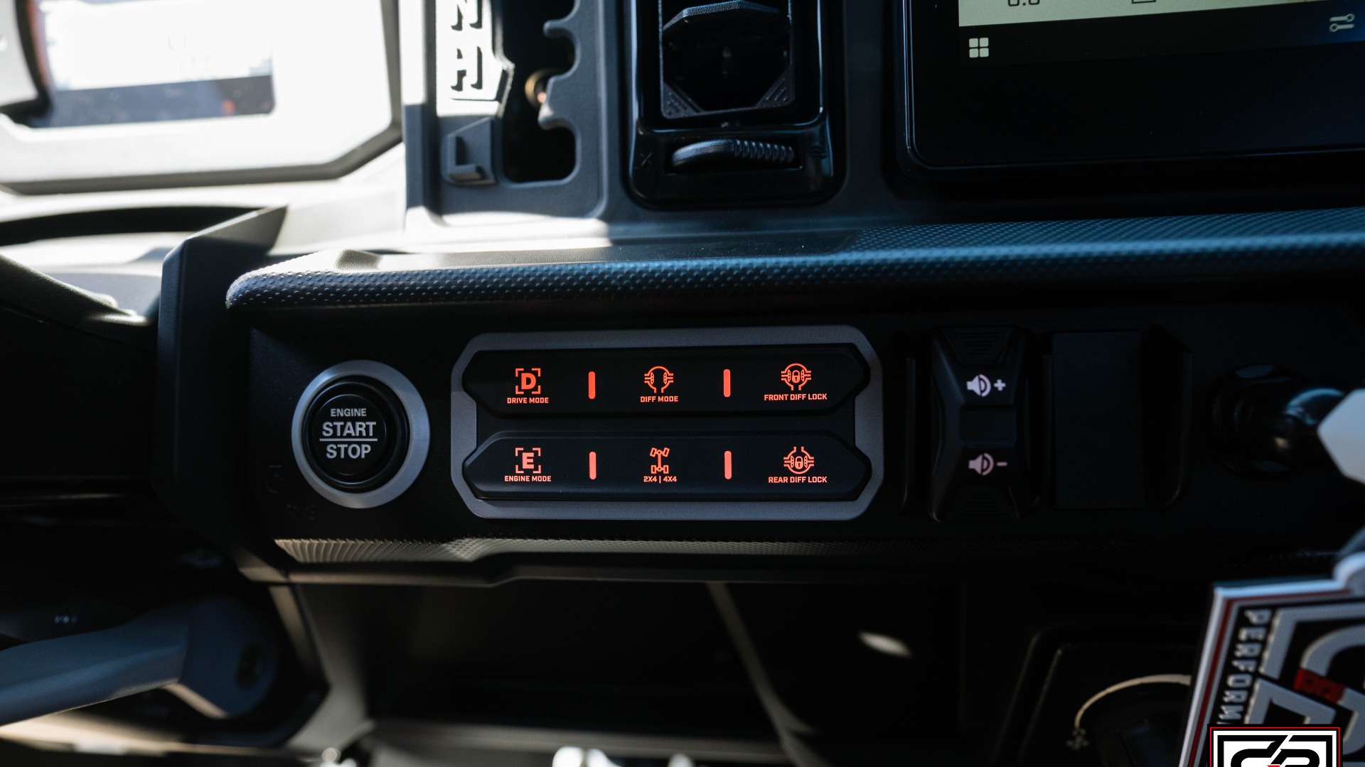 2026 CAN AM SSV DEF LTD 65 HD11 BE - Image 14