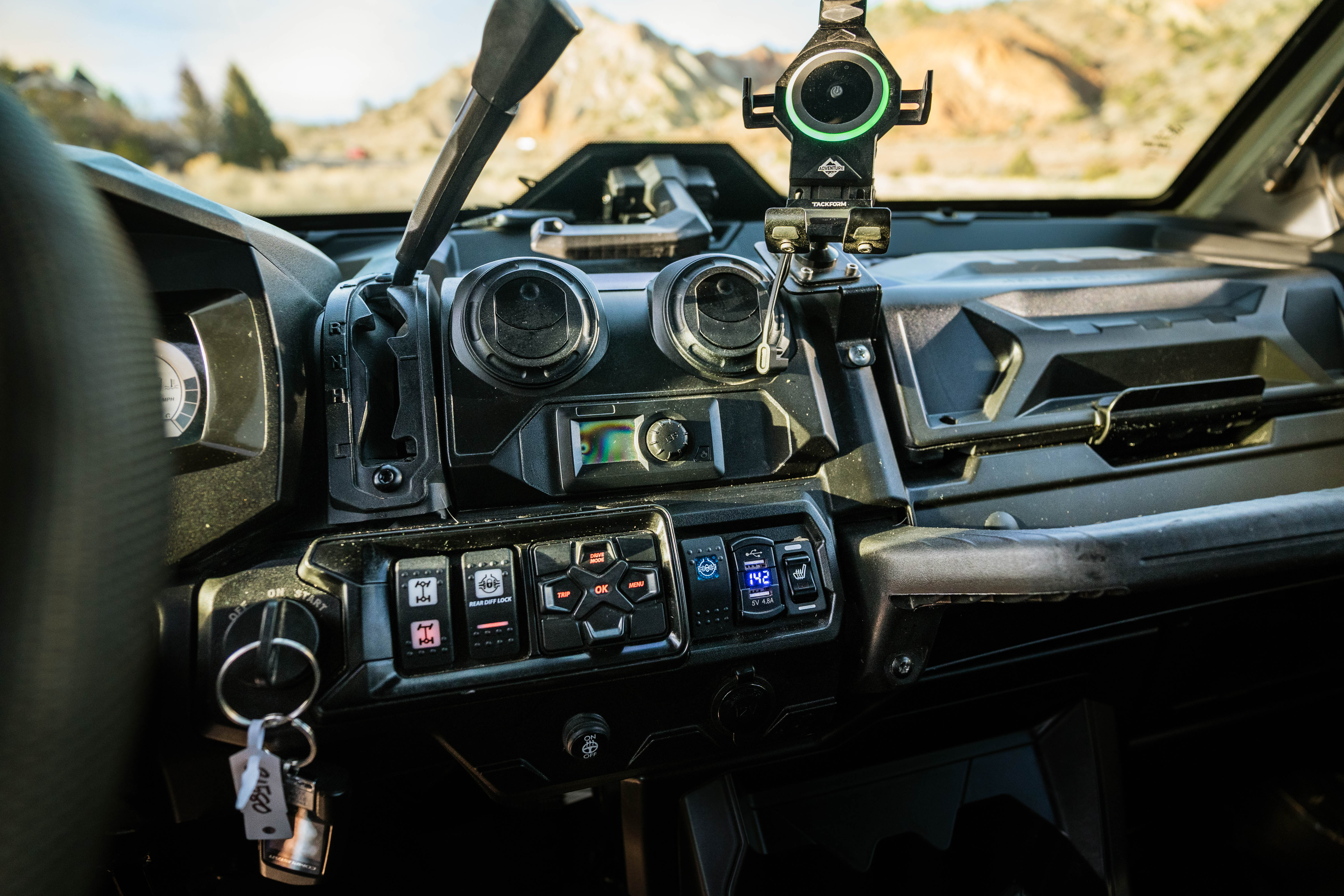 2023 Can-Am Defender MAX Limited HD10 Defender Limited - Image 13