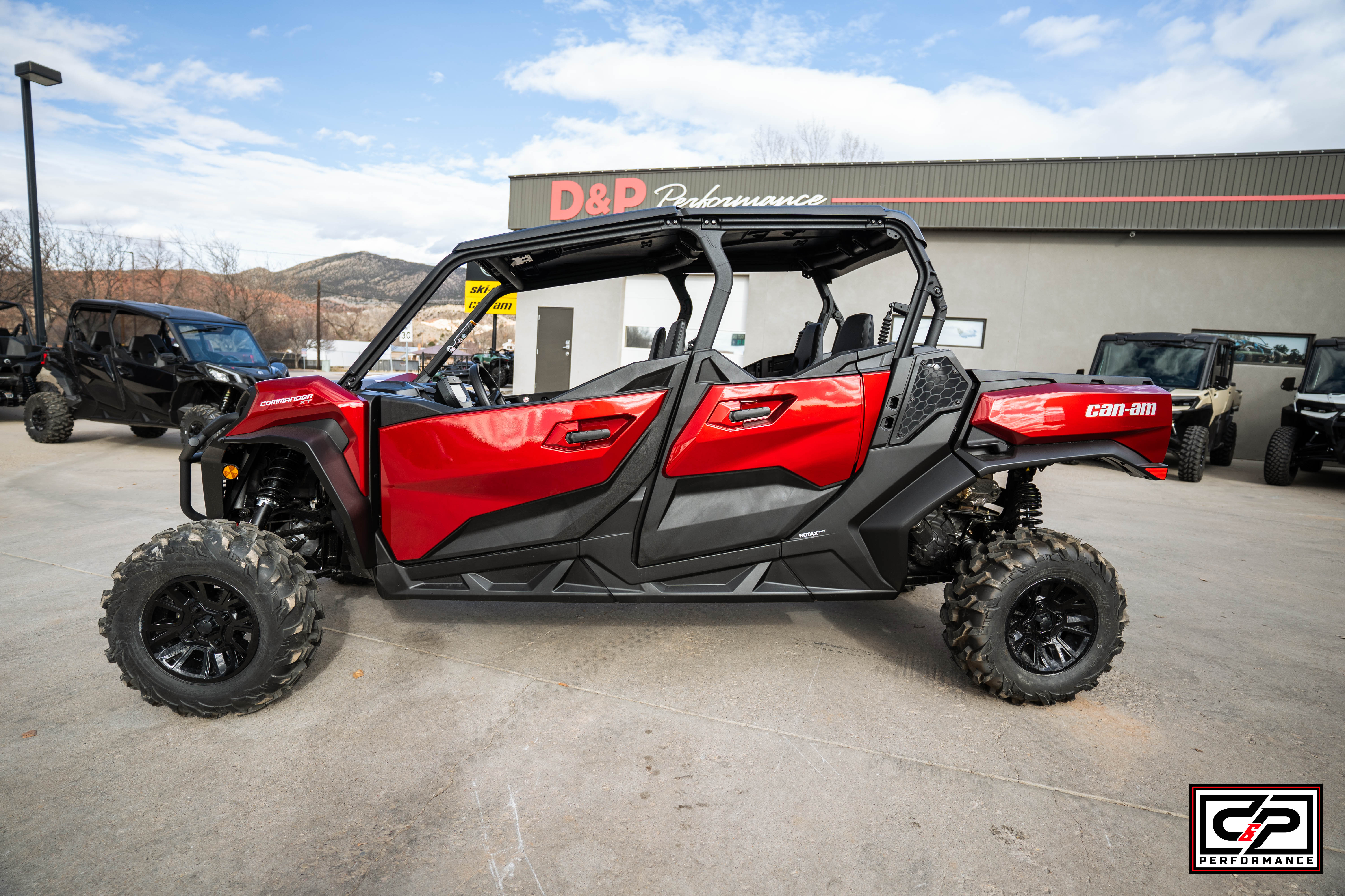 2026 CAN AM COM MAX XT 64 1000R RD - Image 2