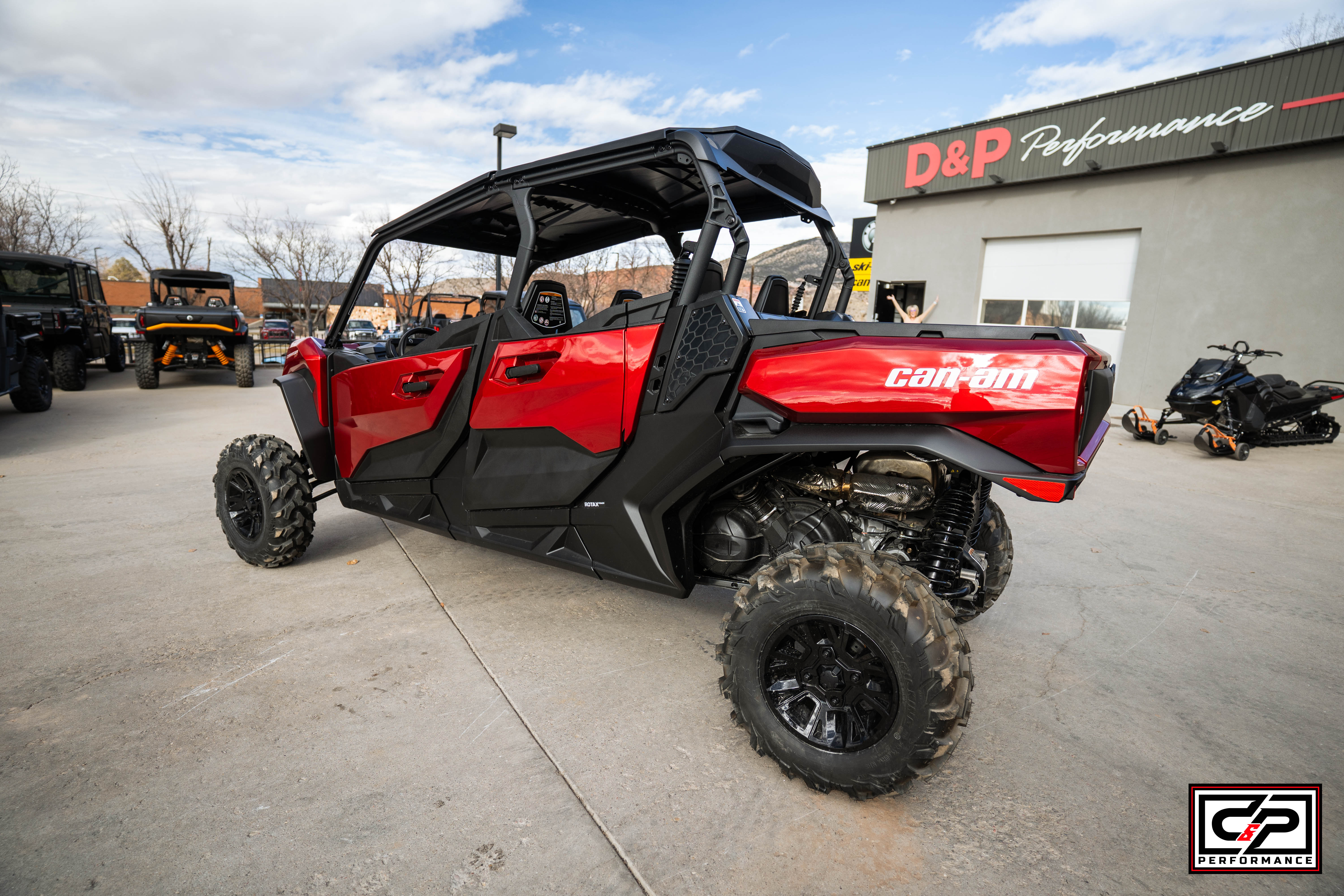 2026 CAN AM COM MAX XT 64 1000R RD - Image 4