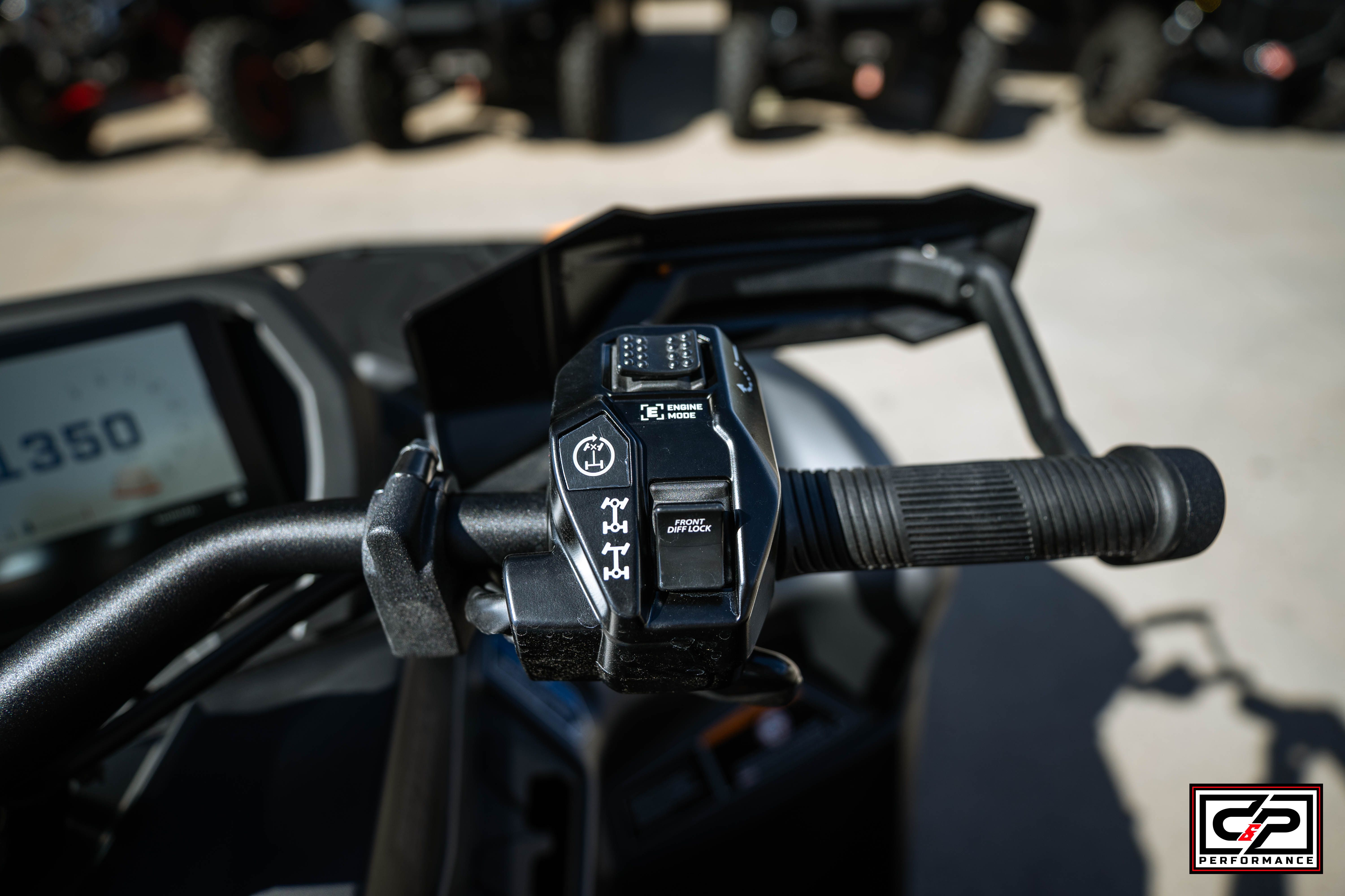 2026 CAN AM ATV OUTL XTP 1000R GY SAS 26 - Image 13