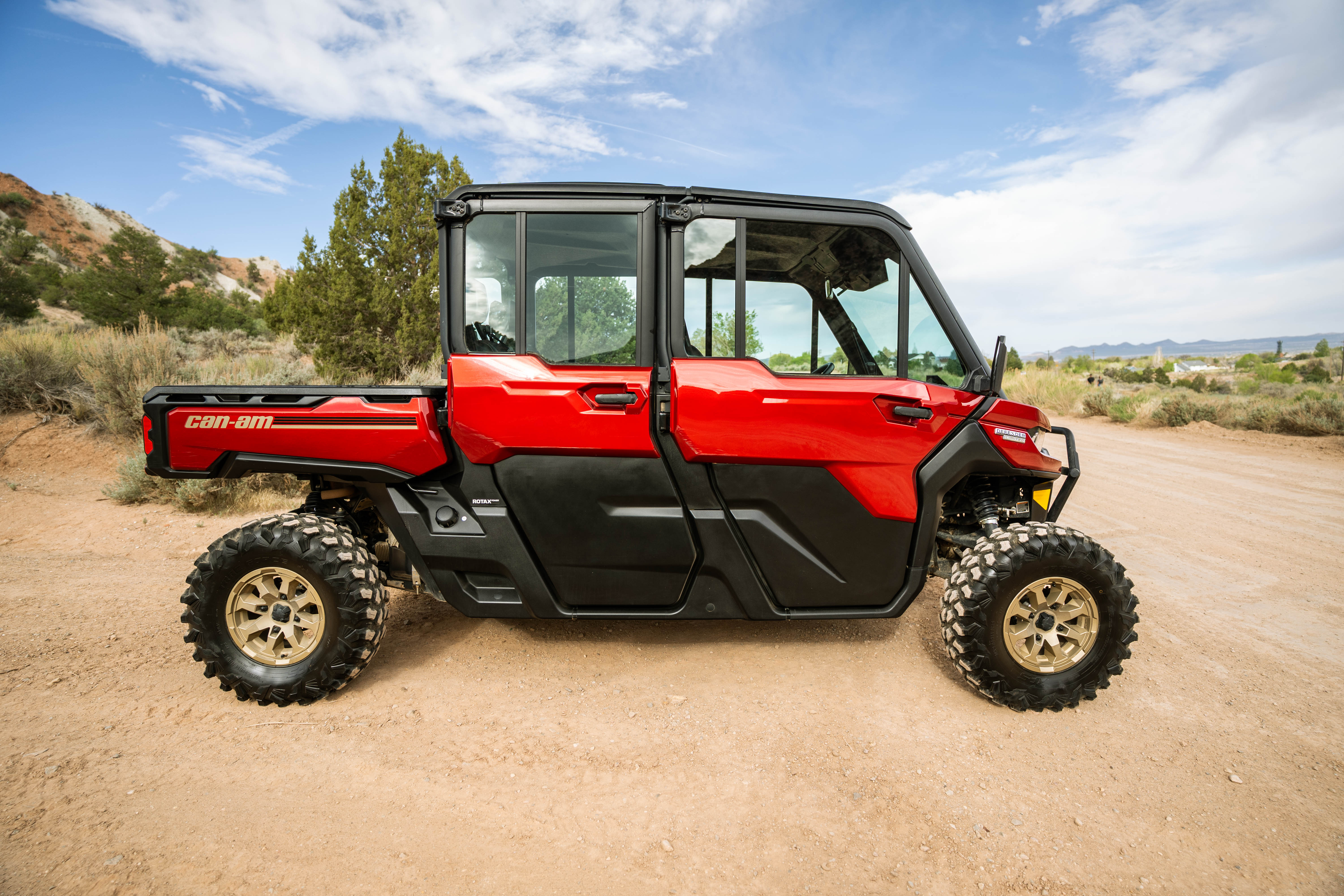 2024 Can-Am Defender MAX Limited HD10 - Image 5